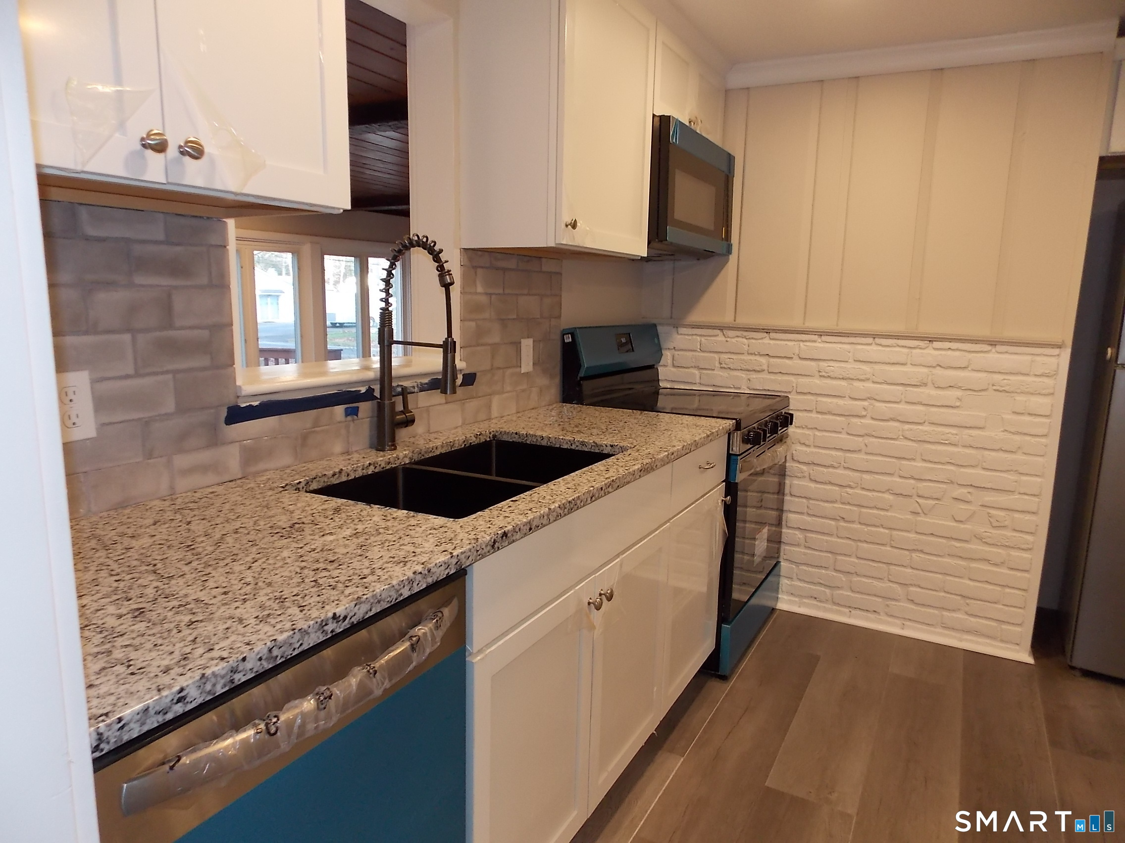 218 Griffin Road Suffield CT 06093