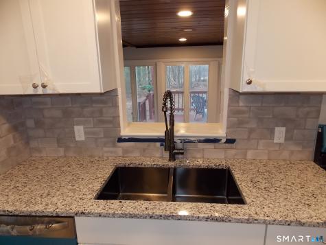 218 Griffin Road Suffield CT 06093