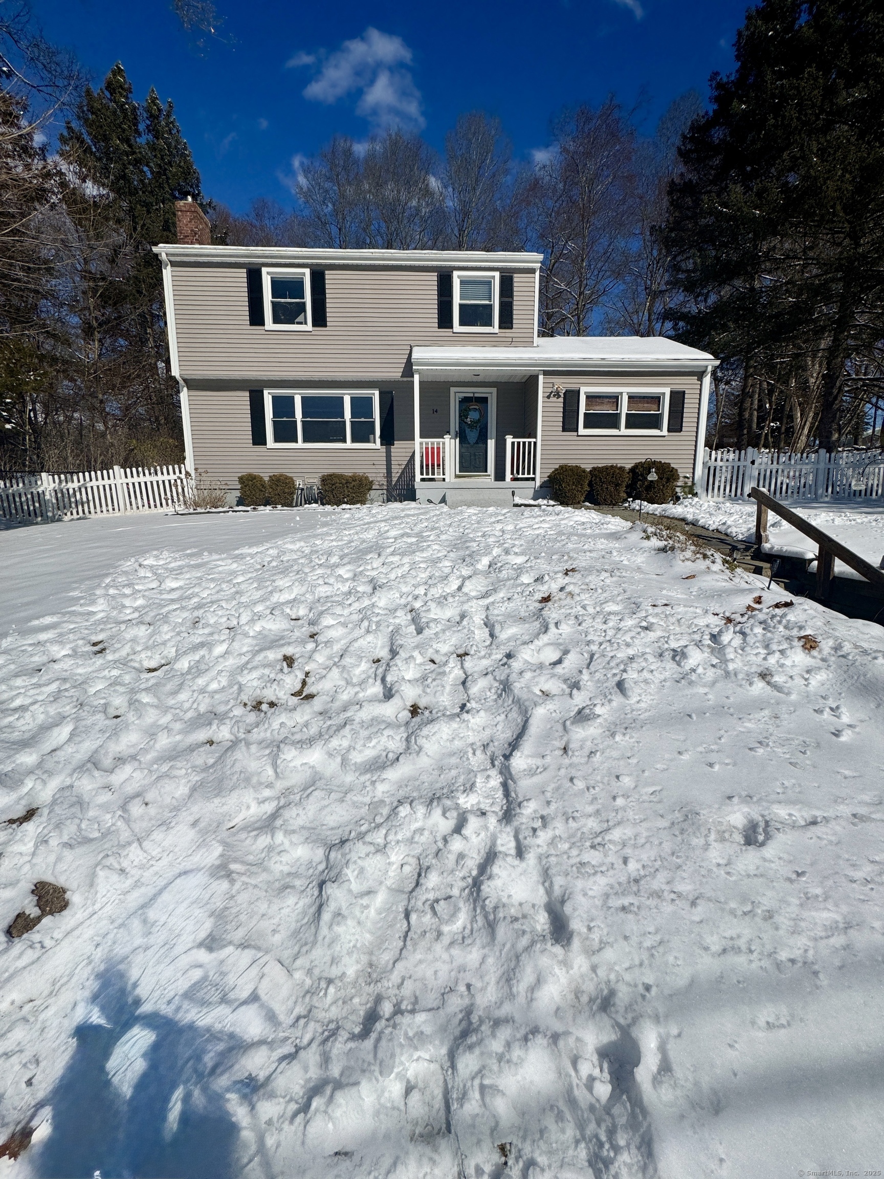 14 Lauren Lane Norwich CT 06360