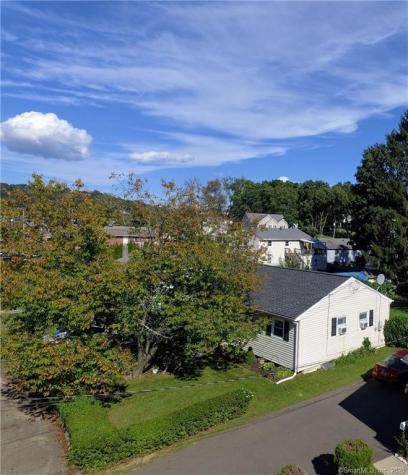 2 Colby Lane Danbury CT 06810