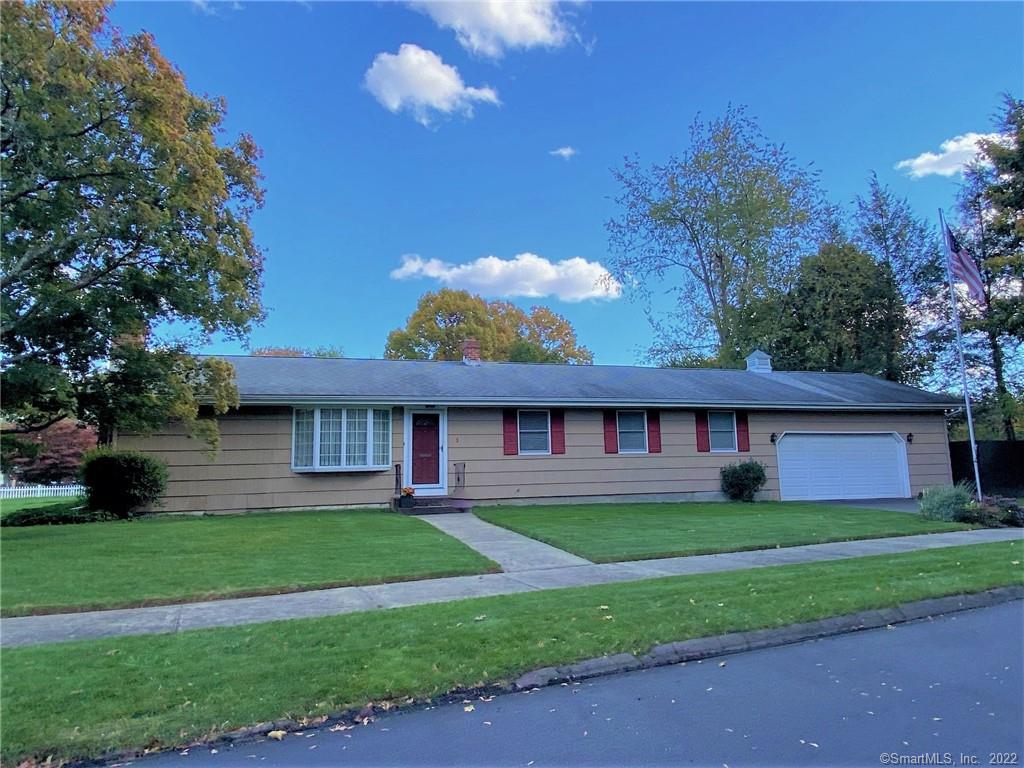 3 Village Circle Hamden CT 06514