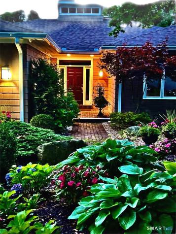 2 Schuyler Lane Bloomfield CT 06002