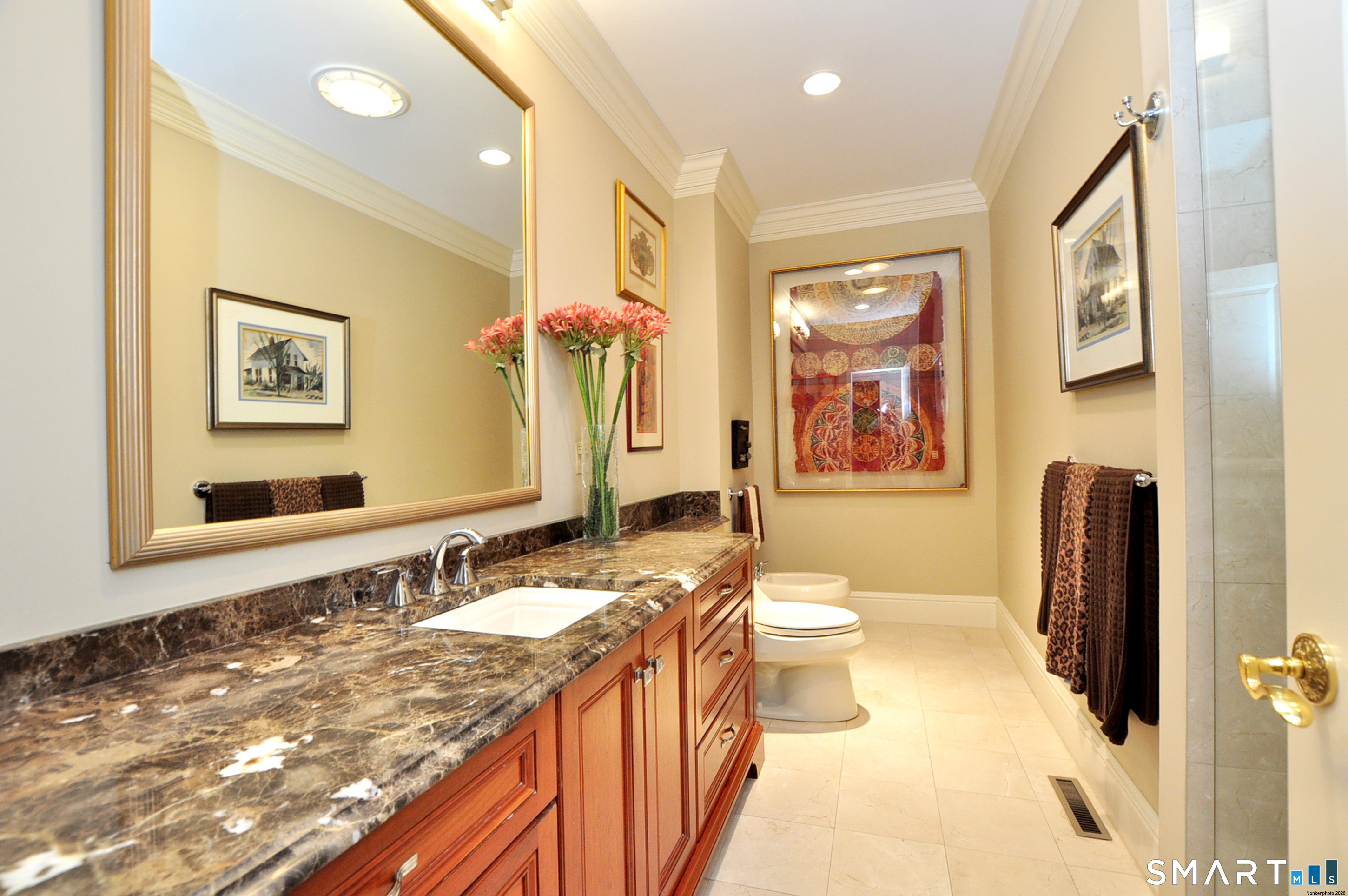 2 Schuyler Lane Bloomfield CT 06002