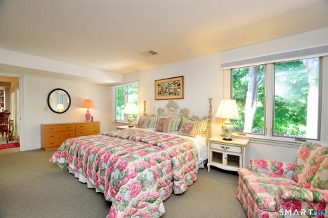 2 Schuyler Lane Bloomfield CT 06002