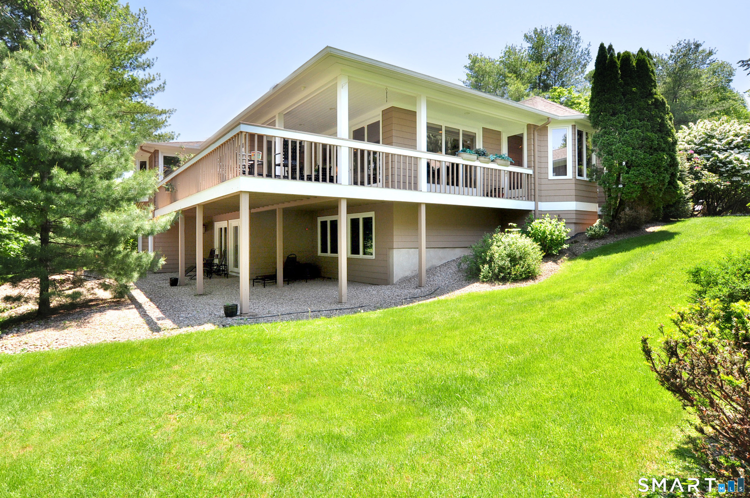 2 Schuyler Lane Bloomfield CT 06002