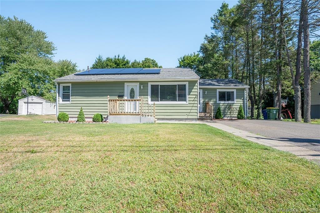 105 Anna Avenue Waterbury CT 06708