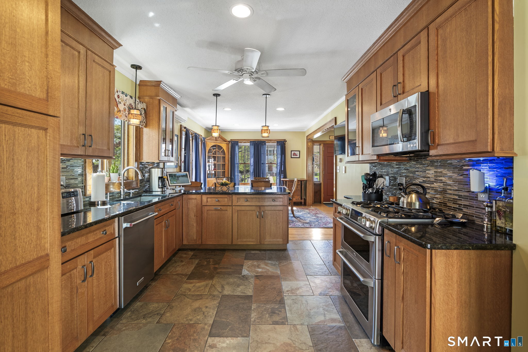24 Hillcrest Avenue Wethersfield CT 06109