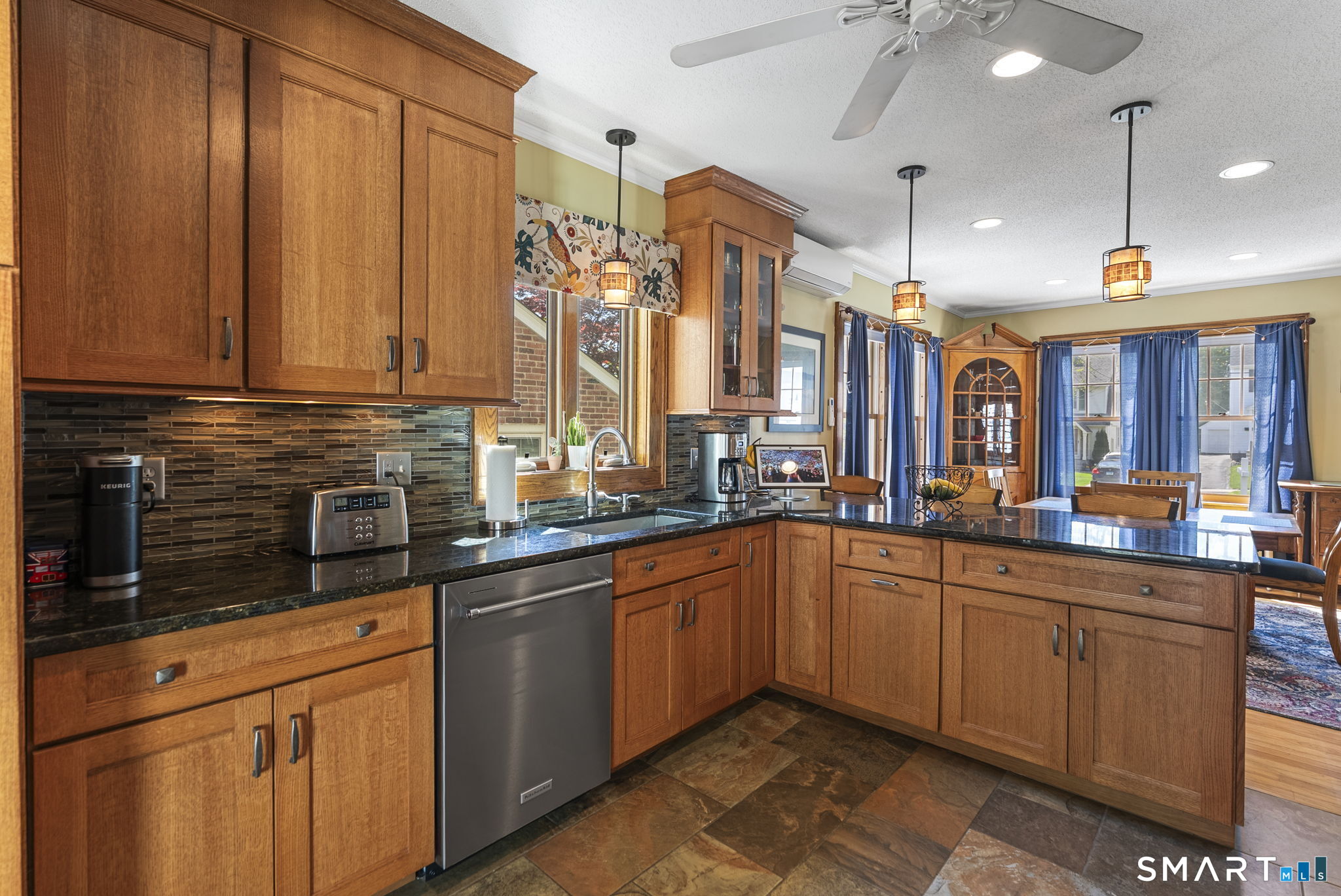 24 Hillcrest Avenue Wethersfield CT 06109