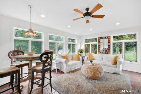 7 Echo Lane Simsbury CT 06070