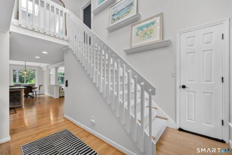 7 Echo Lane Simsbury CT 06070