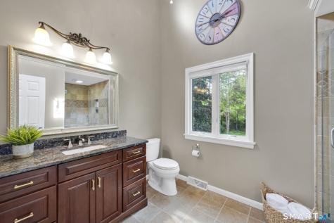 7 Echo Lane Simsbury CT 06070