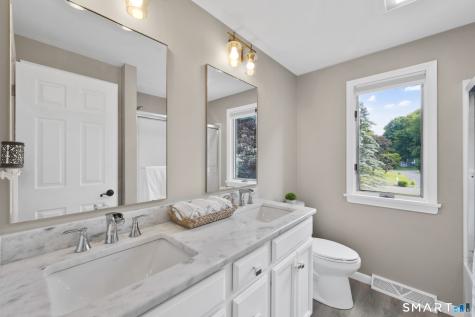 7 Echo Lane Simsbury CT 06070