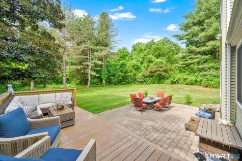 7 Echo Lane Simsbury CT 06070