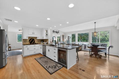 7 Echo Lane Simsbury CT 06070