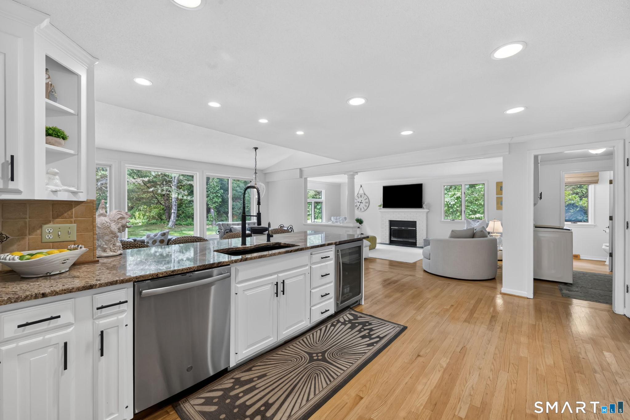 7 Echo Lane Simsbury CT 06070