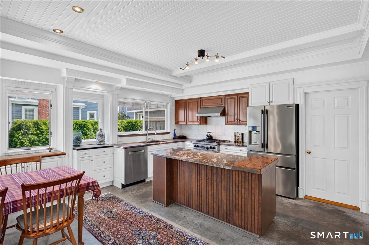 7 Middlefield Street Groton CT 06340