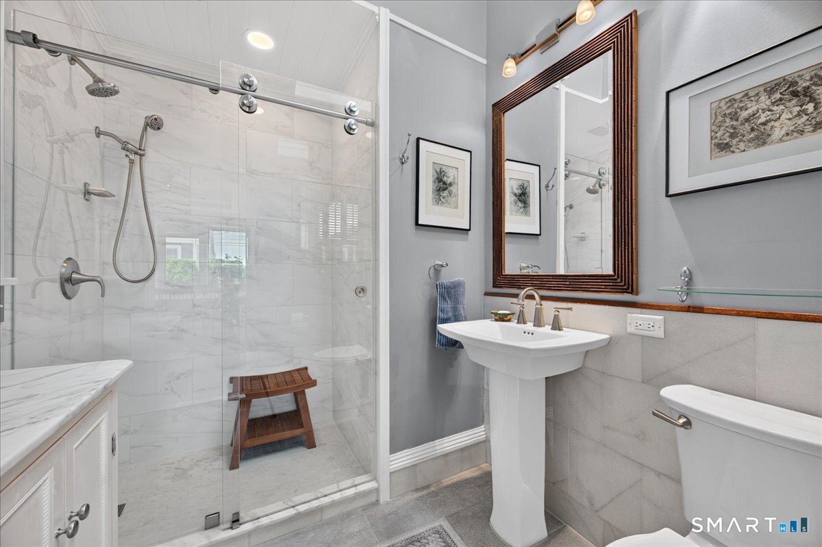 7 Middlefield Street Groton CT 06340