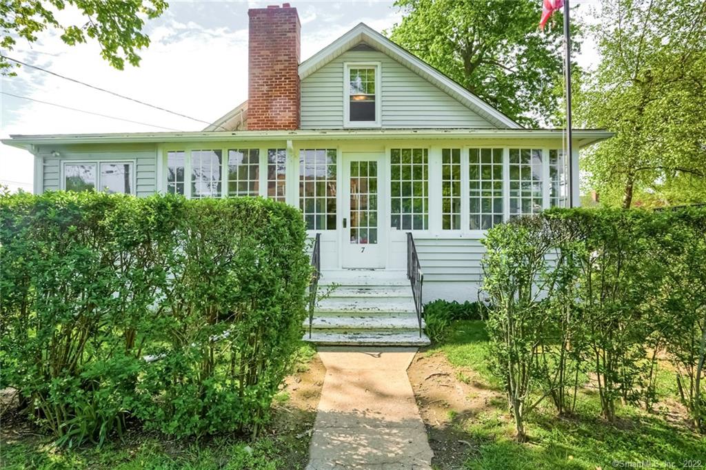 7 Maple Street Trumbull CT 06611
