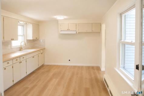 202 Crescent Drive East Hartford CT 06118