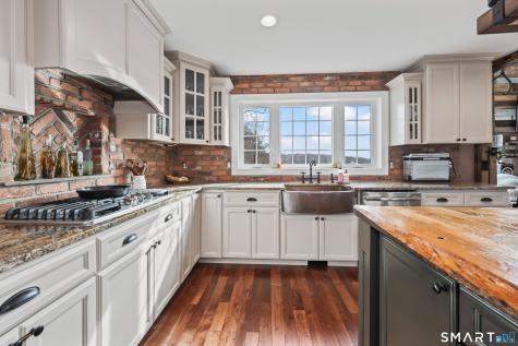 195 Hinman Road Watertown CT 06795
