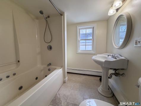 6 Hillside Court Middletown CT 06457