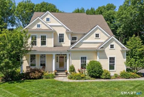 17 Bittersweet Way Stonington CT 06378