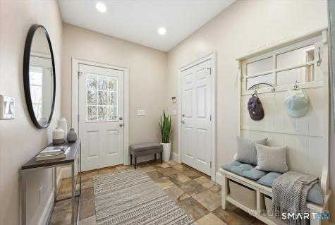 17 Bittersweet Way Stonington CT 06378