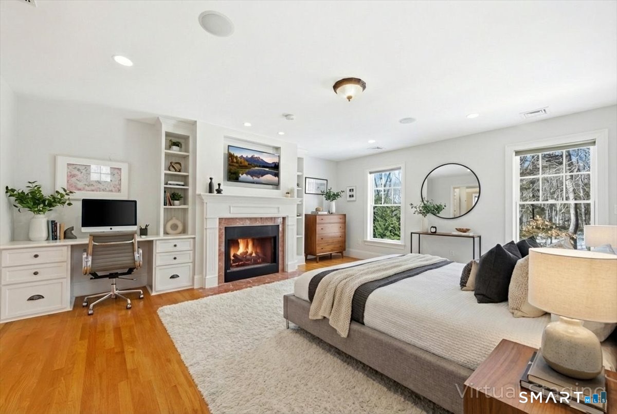 17 Bittersweet Way Stonington CT 06378