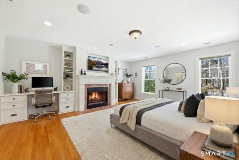 17 Bittersweet Way Stonington CT 06378