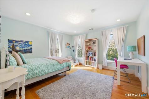 17 Bittersweet Way Stonington CT 06378