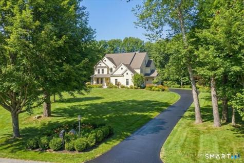 17 Bittersweet Way Stonington CT 06378