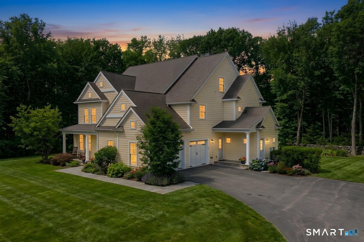 17 Bittersweet Way Stonington CT 06378