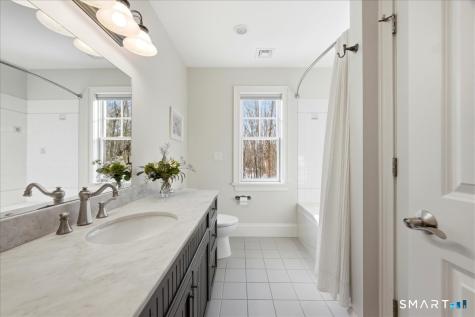 17 Bittersweet Way Stonington CT 06378