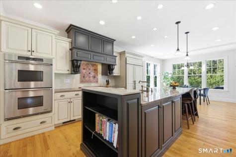 17 Bittersweet Way Stonington CT 06378