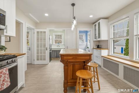 365 Maple Avenue Cheshire CT 06410