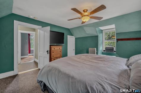559 Old Laurel Hill Road Norwich CT 06360