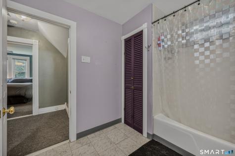 559 Old Laurel Hill Road Norwich CT 06360
