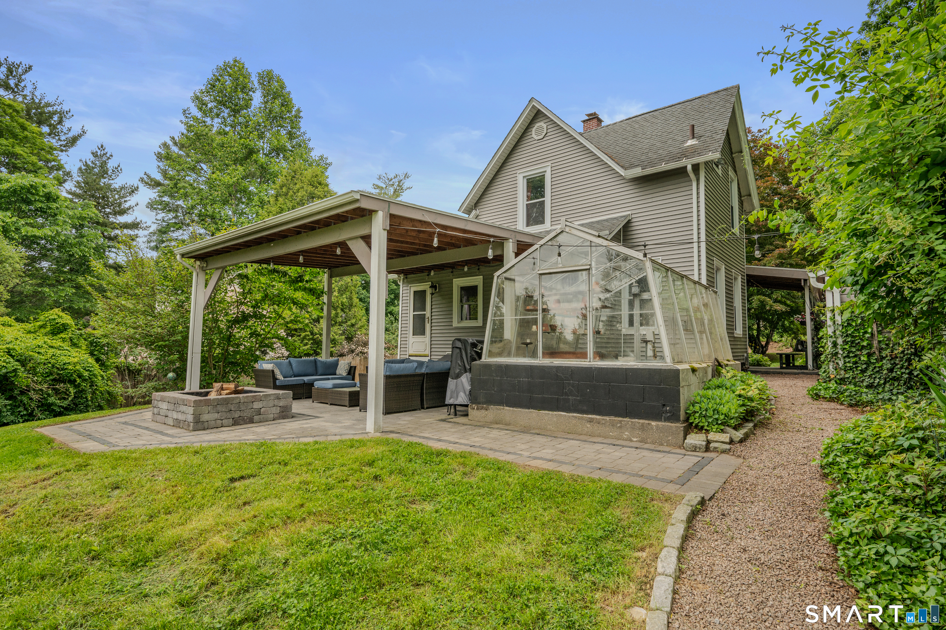 559 Old Laurel Hill Road Norwich CT 06360