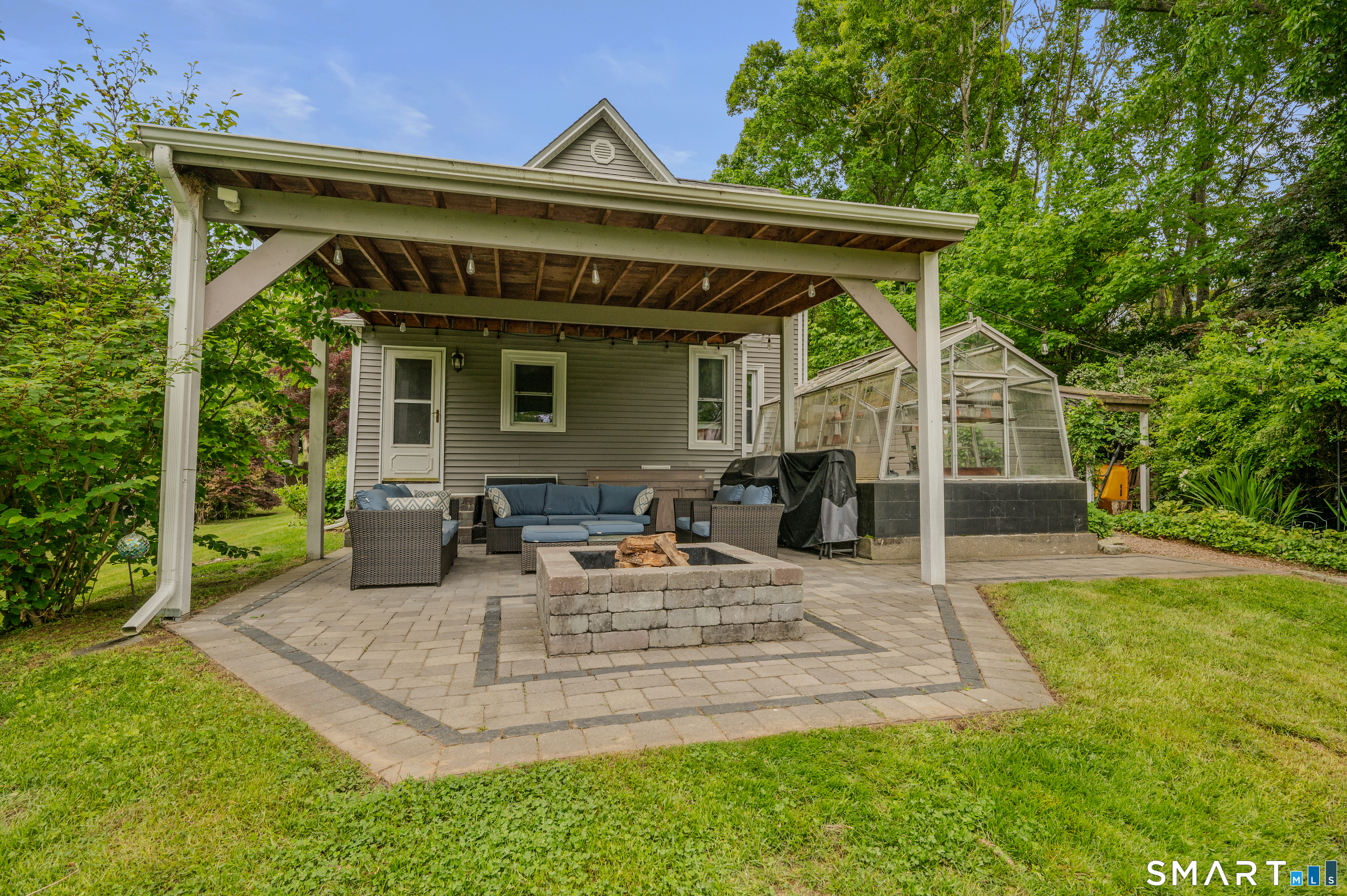 559 Old Laurel Hill Road Norwich CT 06360