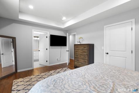 6 Meeting House Lane Enfield CT 06082