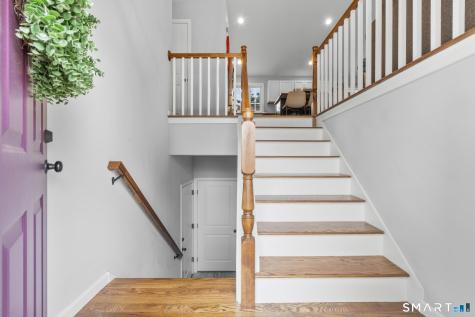 6 Meeting House Lane Enfield CT 06082