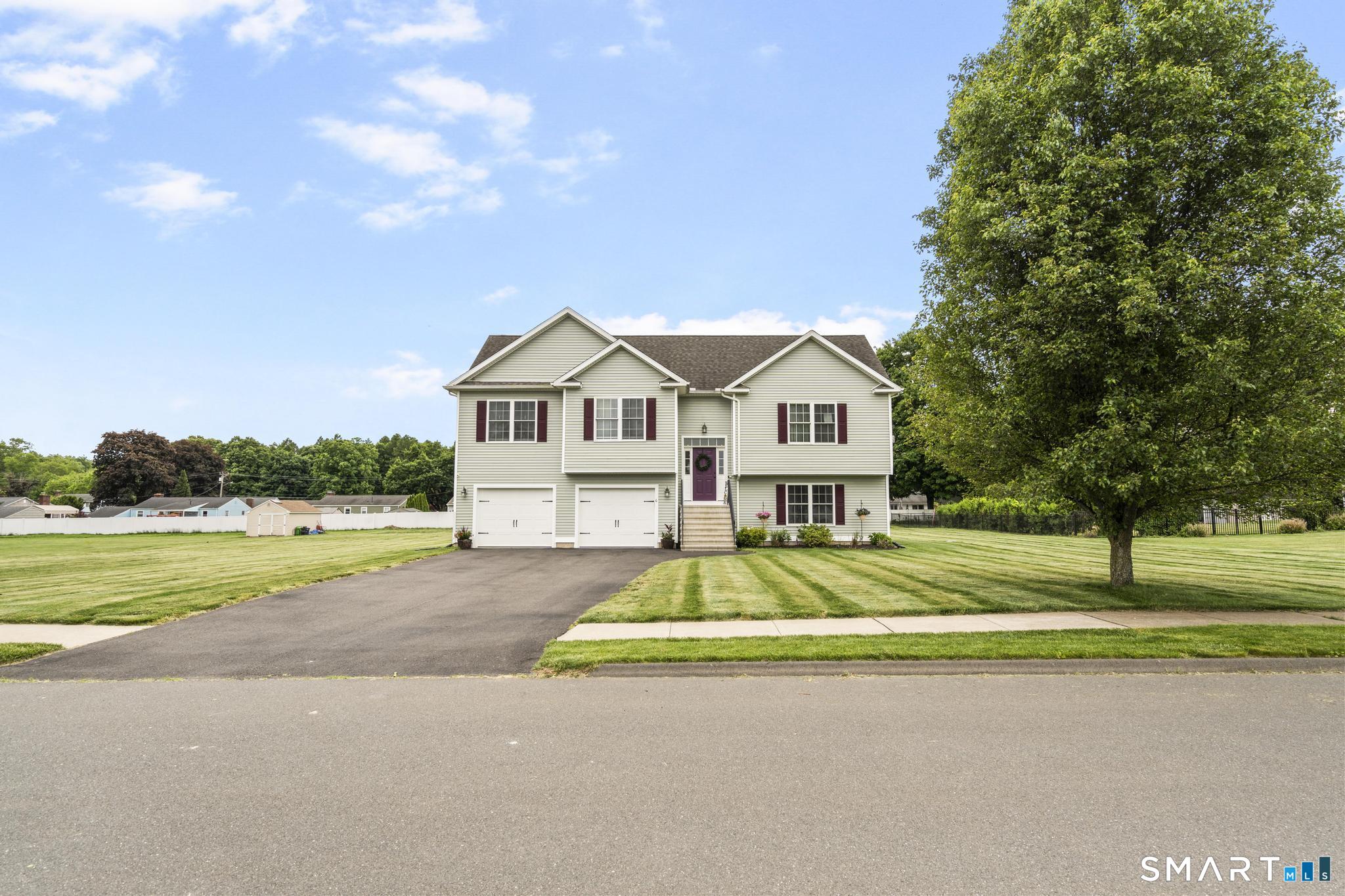 6 Meeting House Lane Enfield CT 06082