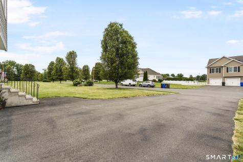 6 Meeting House Lane Enfield CT 06082