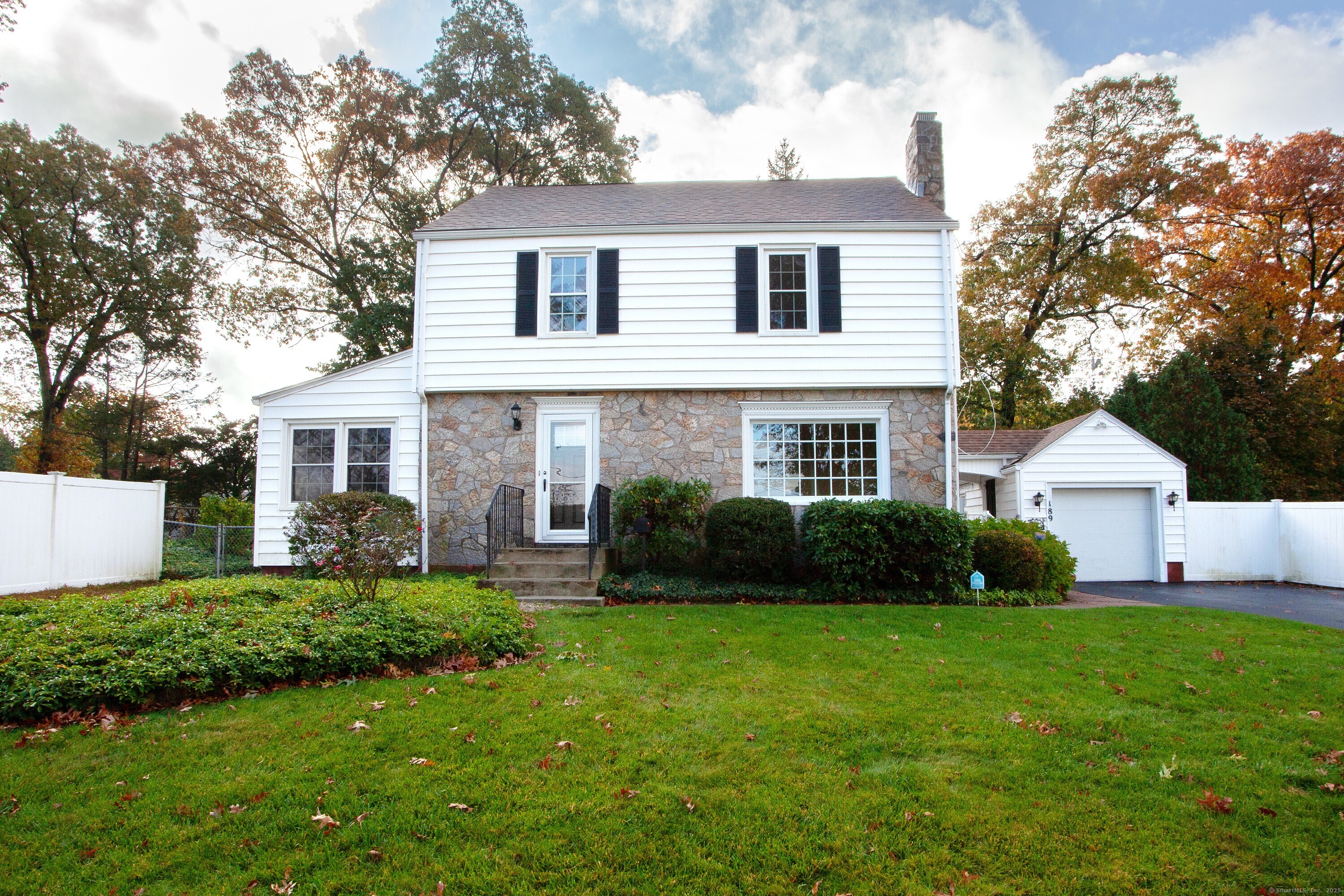 189 Glenwood Street Manchester CT 06040