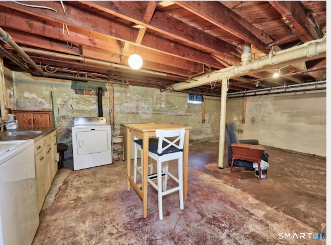 88 Tracy Street Thomaston CT 06787