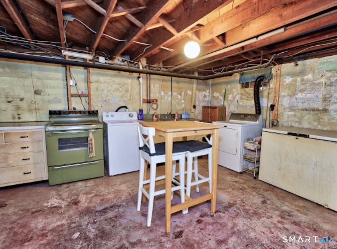 88 Tracy Street Thomaston CT 06787