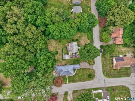88 Tracy Street Thomaston CT 06787