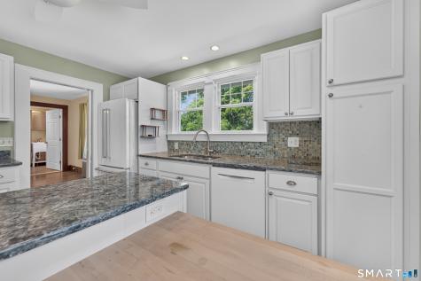 22 Goldberg Avenue Norwich CT 06360