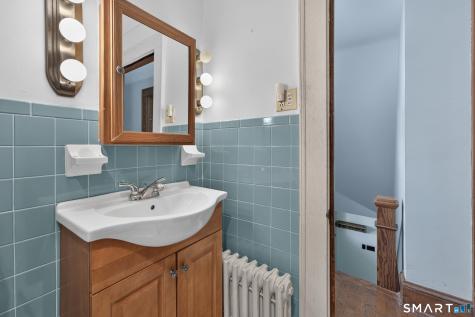22 Goldberg Avenue Norwich CT 06360