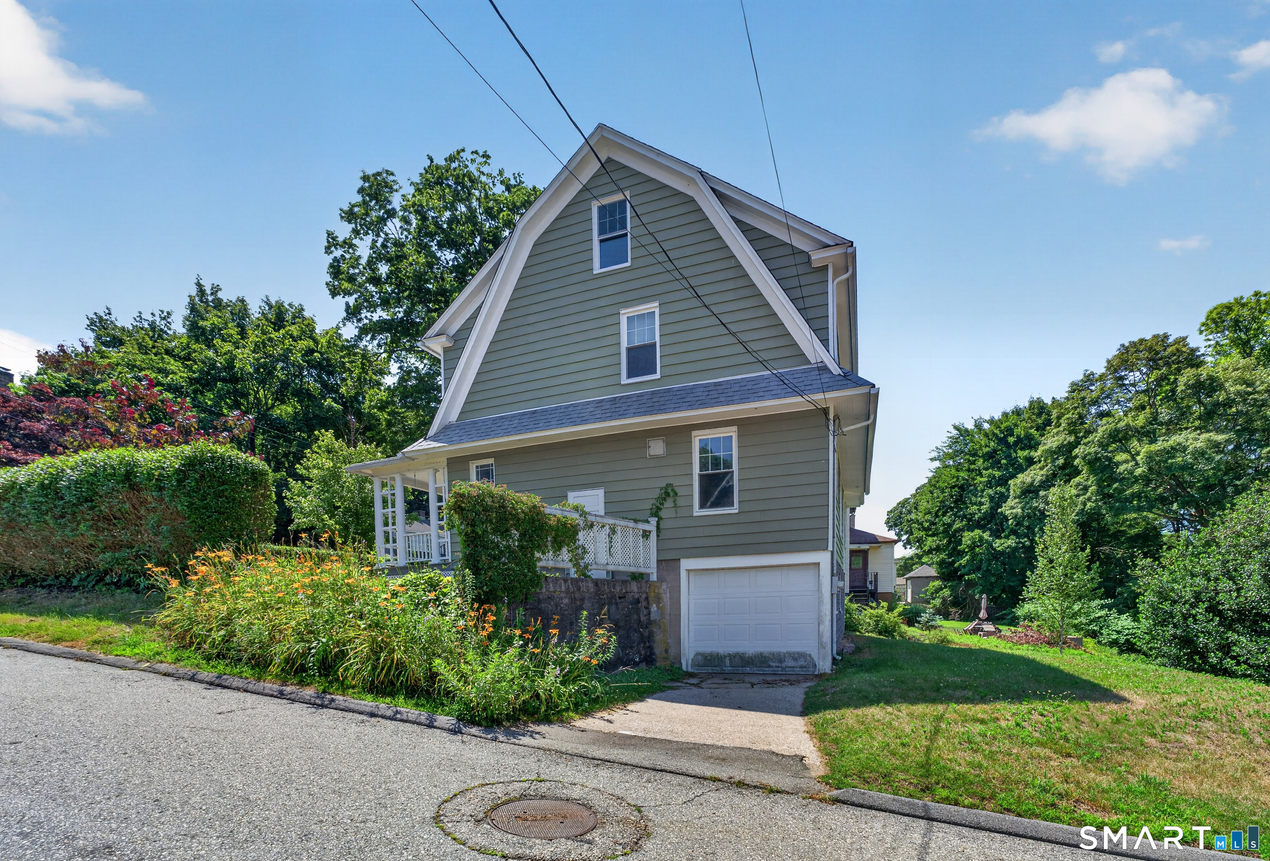 22 Goldberg Avenue Norwich CT 06360